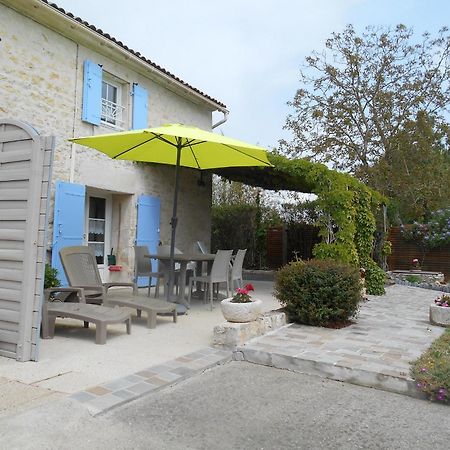 Marais Poitevin Bord Riviere Peche ,Barque, Velos, Wifi, Linge, Cheminee, Cuisine, Terrain De Boules La Taillee 外观 照片