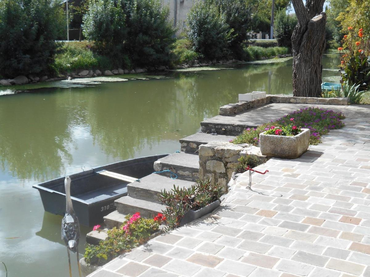 Marais Poitevin Bord Riviere Peche ,Barque, Velos, Wifi, Linge, Cheminee, Cuisine, Terrain De Boules La Taillee 外观 照片