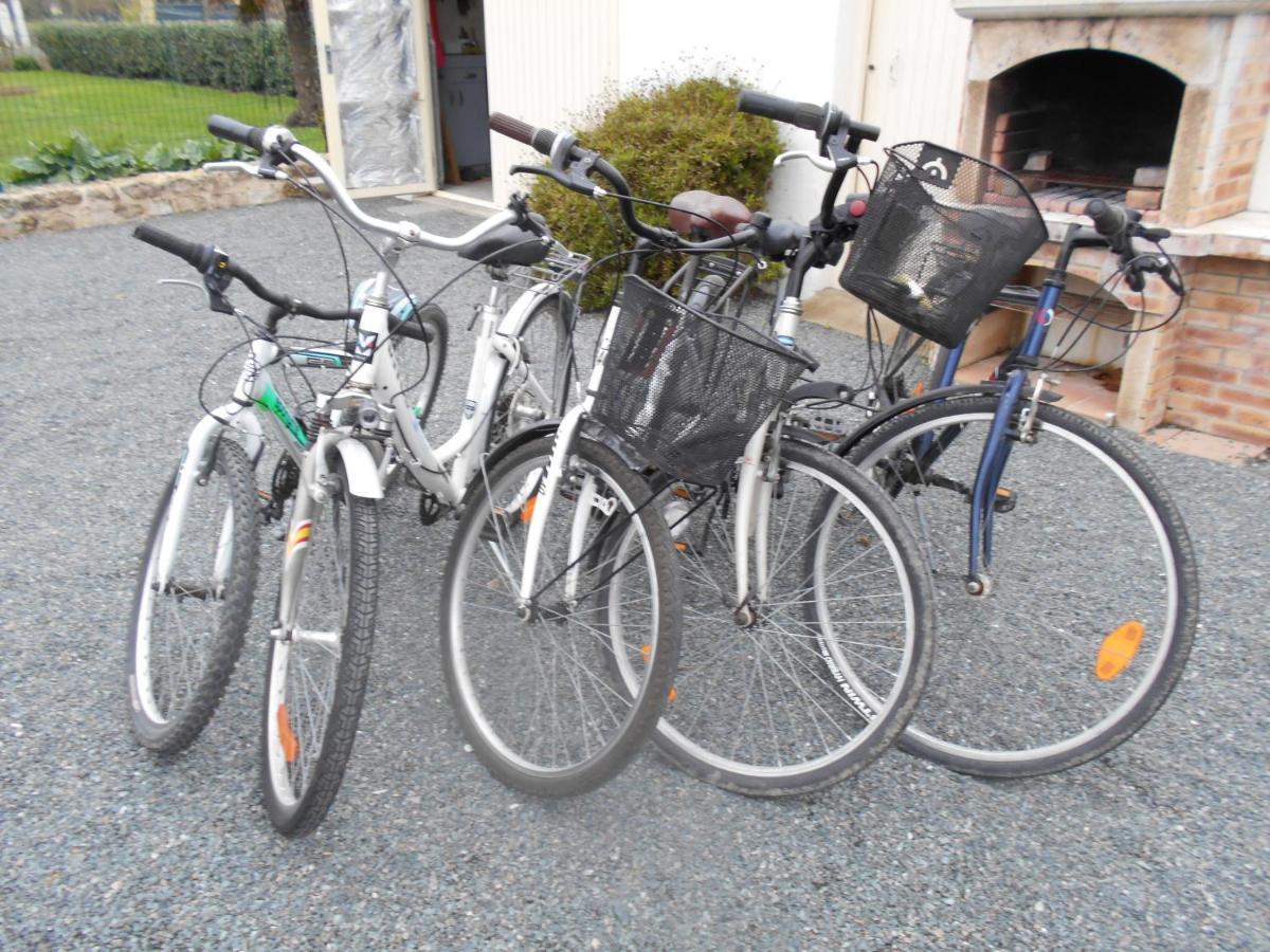 Marais Poitevin Bord Riviere Peche ,Barque, Velos, Wifi, Linge, Cheminee, Cuisine, Terrain De Boules La Taillee 外观 照片