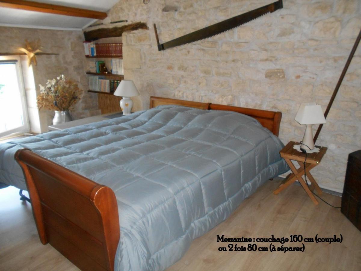 Marais Poitevin Bord Riviere Peche ,Barque, Velos, Wifi, Linge, Cheminee, Cuisine, Terrain De Boules La Taillee 外观 照片