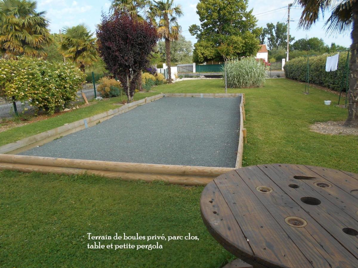 Marais Poitevin Bord Riviere Peche ,Barque, Velos, Wifi, Linge, Cheminee, Cuisine, Terrain De Boules La Taillee 外观 照片